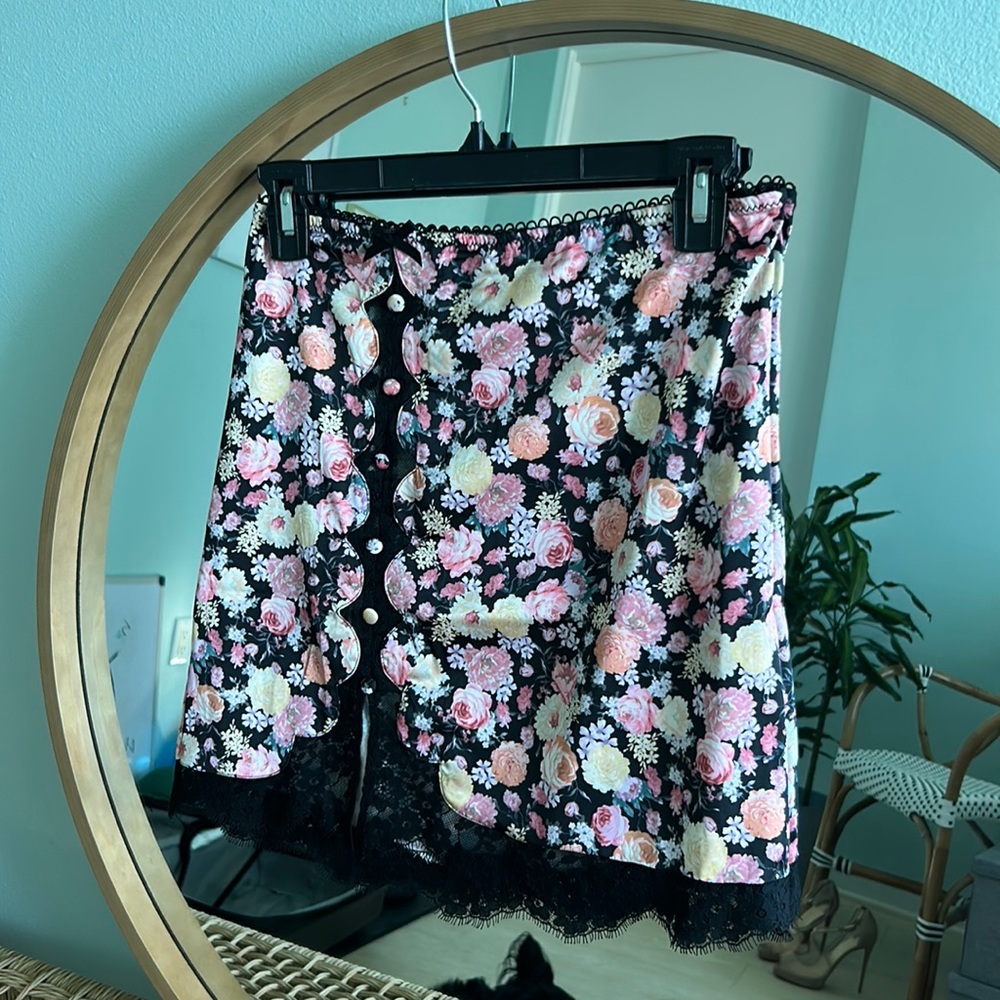 NWOT for Love and Lemons floral mini skirt